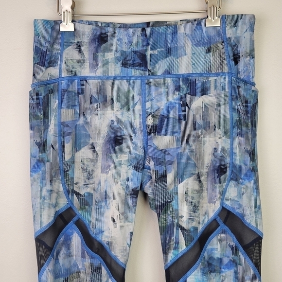 LULULEMON On Pace Crop Mesh Mid Rise Nulux Blue 8 - Picture 3 of 11